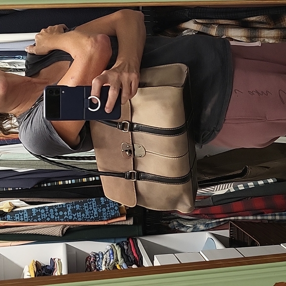 PATRICIA NASH TAUPE PURSE - Picture 15 of 16